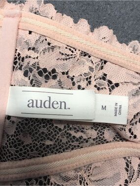 Auden Womens Medium Soft Lace Bralette in Pale Peachy Pink